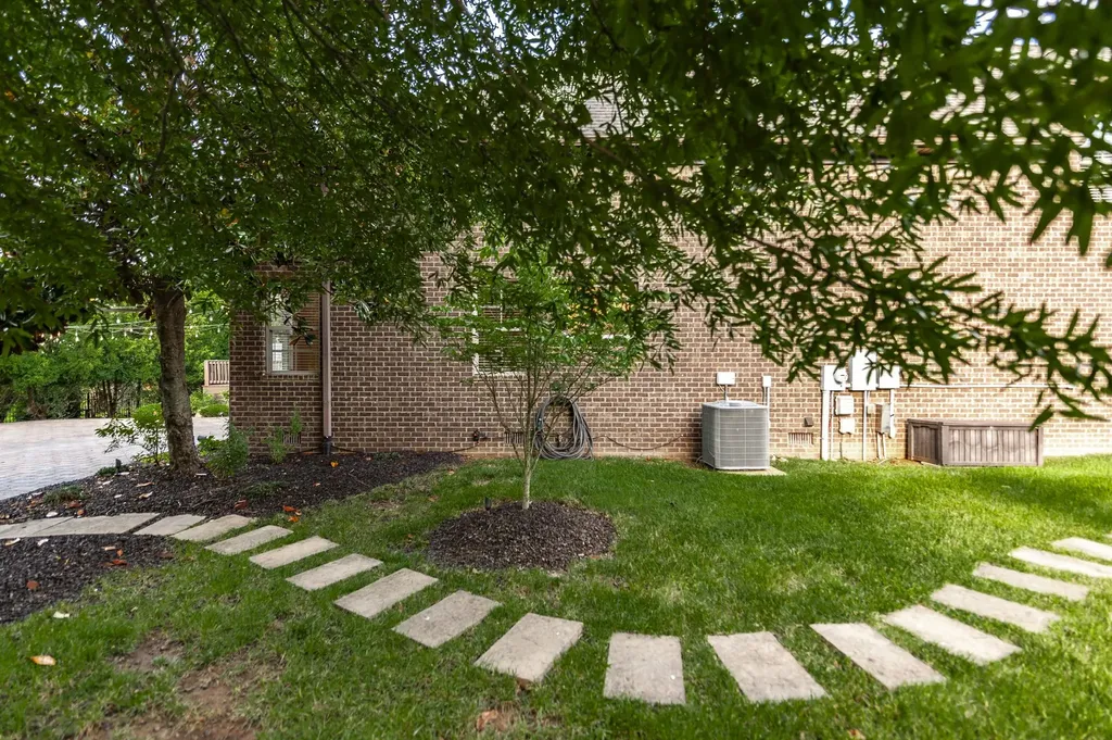 1012 Broughton Place Gallatin TN 37066
