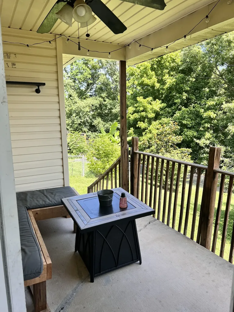 100 Ashley Cove Hermitage TN 37076