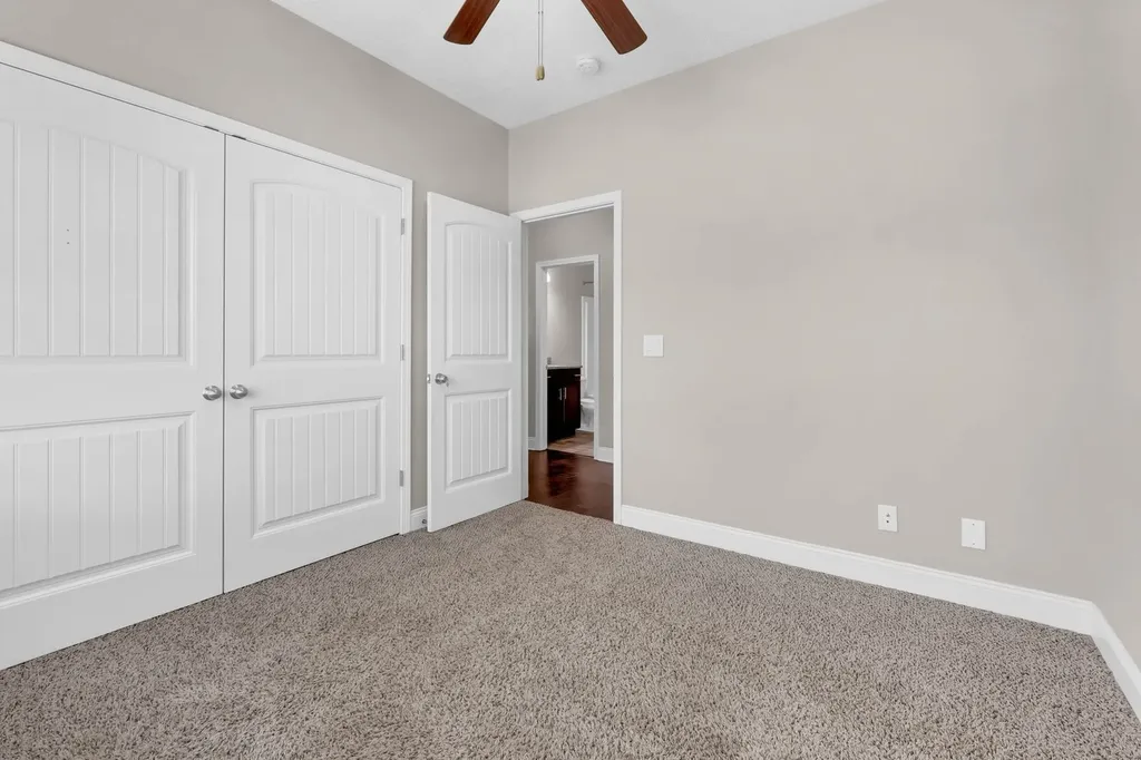 987 Promenade Drive Adams TN 37010