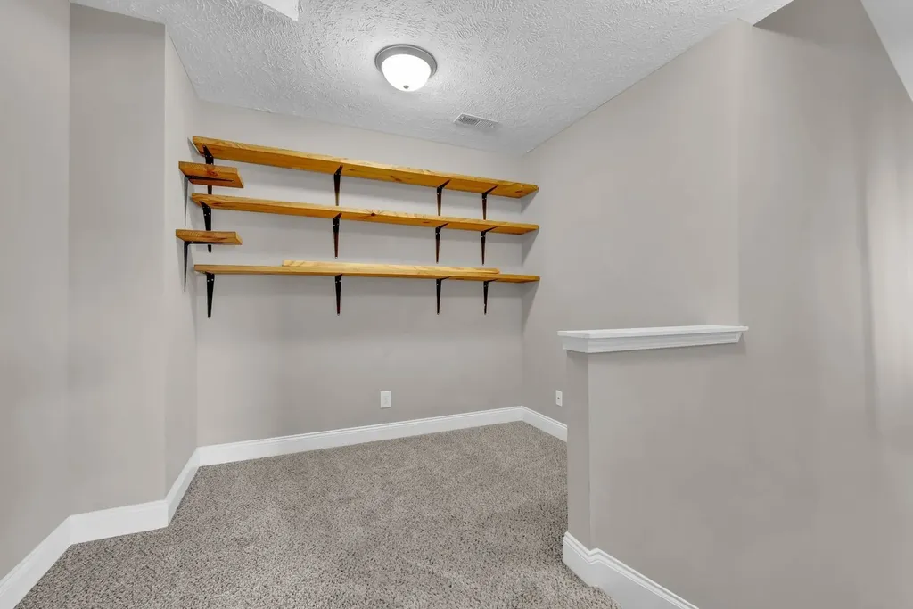 987 Promenade Drive Adams TN 37010