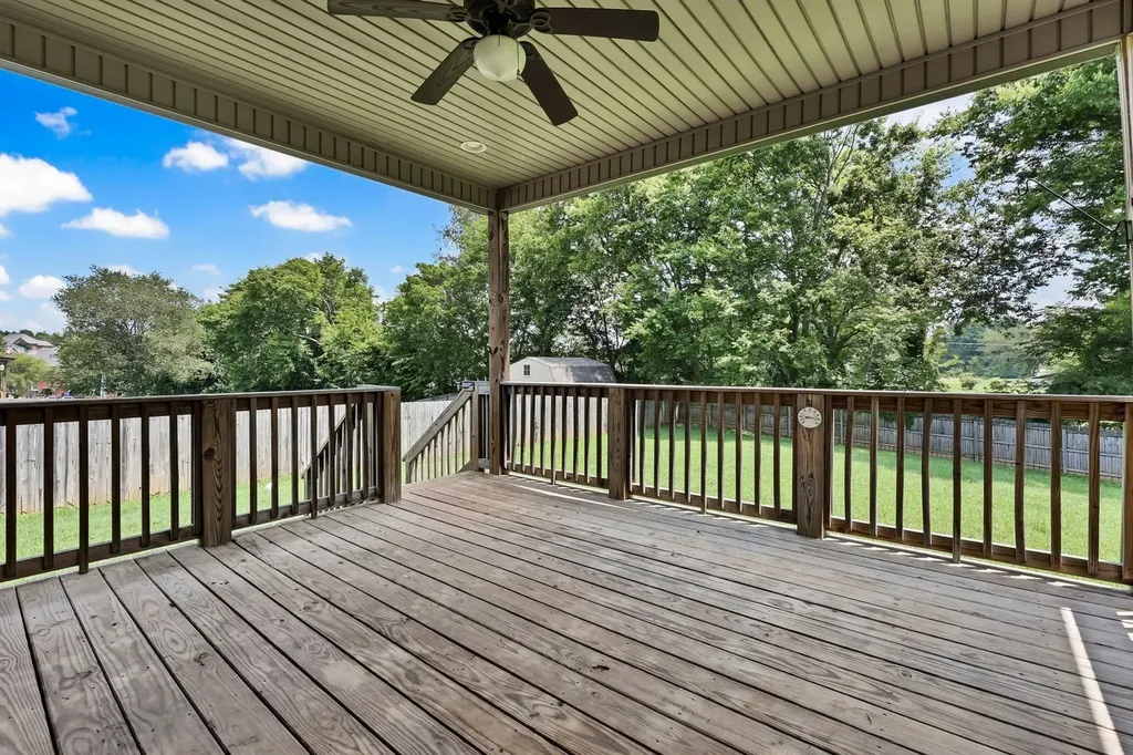987 Promenade Drive Adams TN 37010