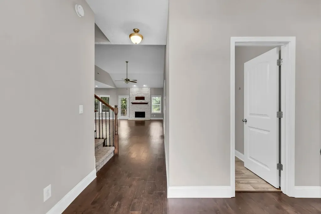 987 Promenade Drive Adams TN 37010