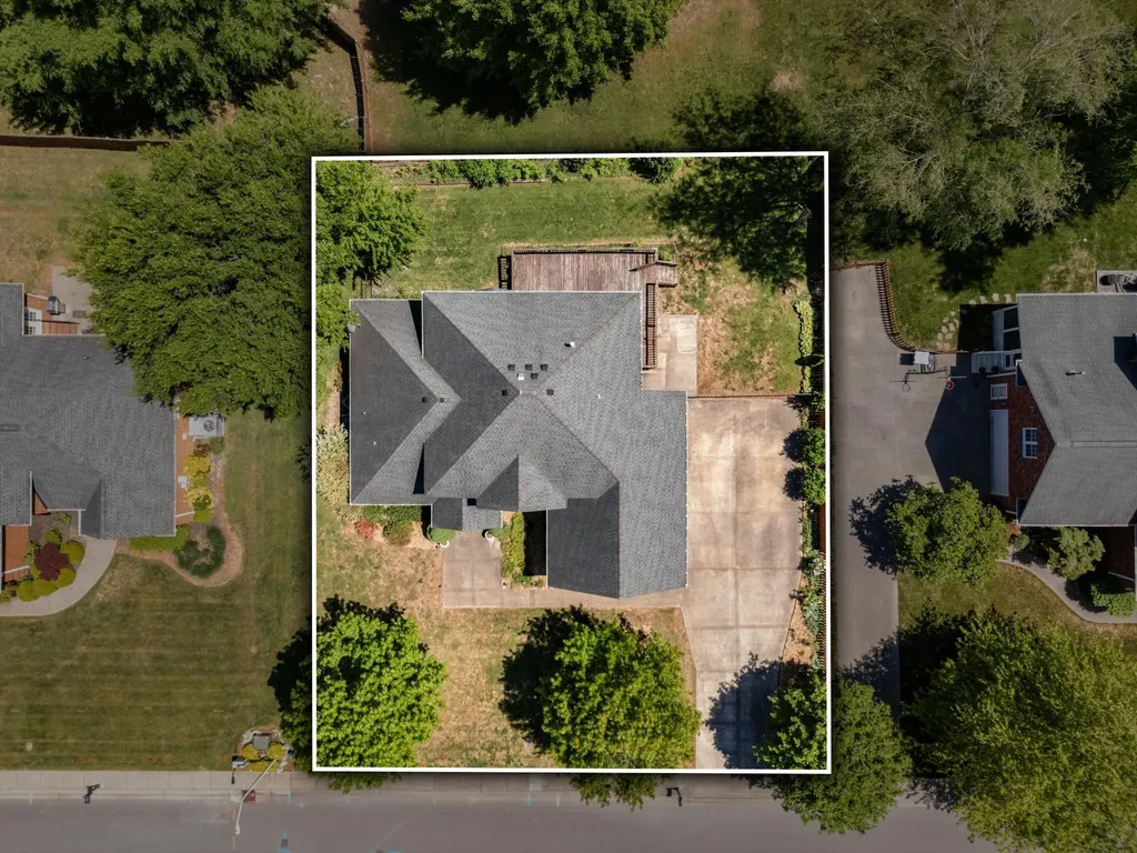 2240 Westwood Dr, N Murfreesboro TN 37130