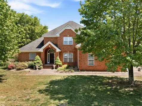 2240 Westwood Dr, N Murfreesboro TN 37130