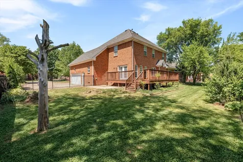2240 Westwood Dr, N Murfreesboro TN 37130