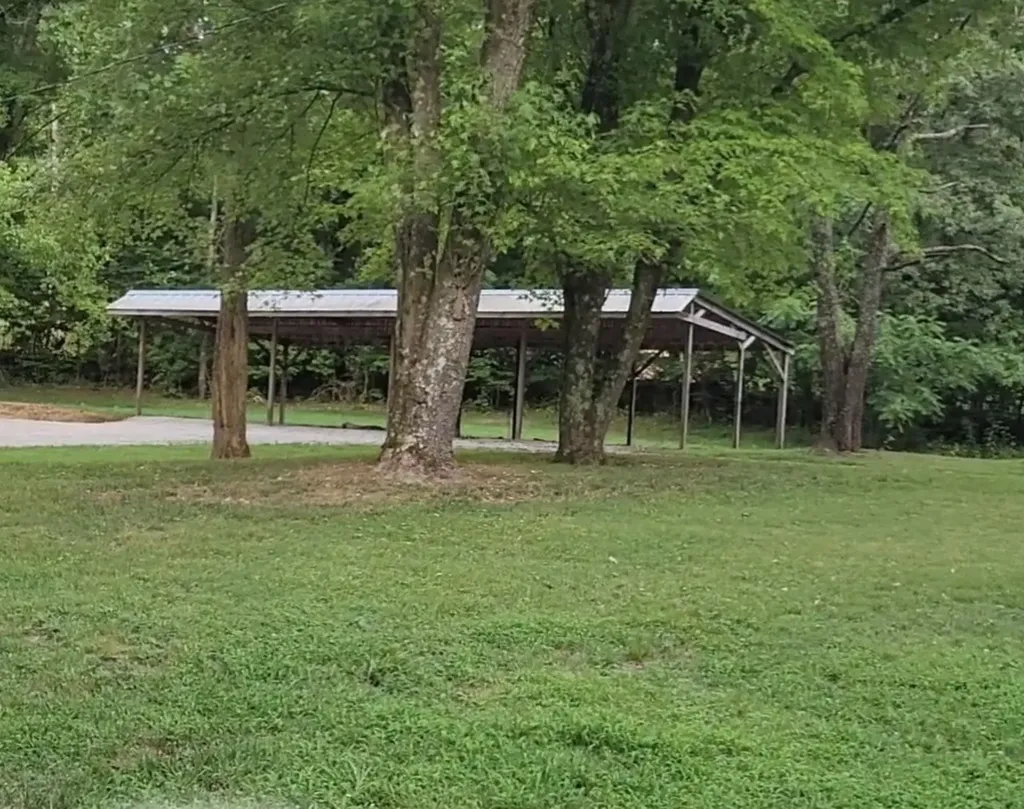 2515 Smith Hollow Road Lynnville TN 38472