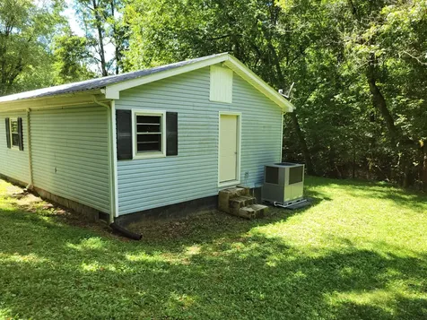 2515 Smith Hollow Road Lynnville TN 38472