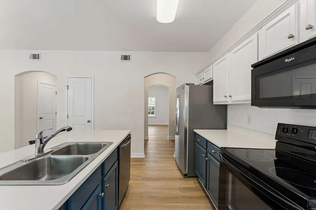 553 Rosedale Avenue Nashville TN 37211