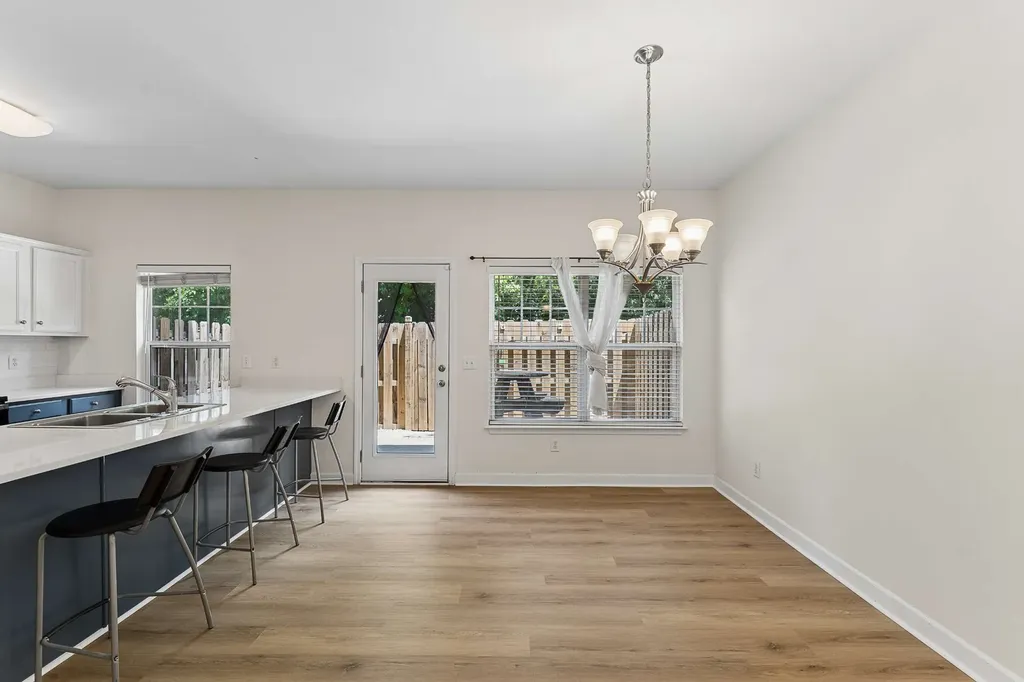 553 Rosedale Avenue Nashville TN 37211
