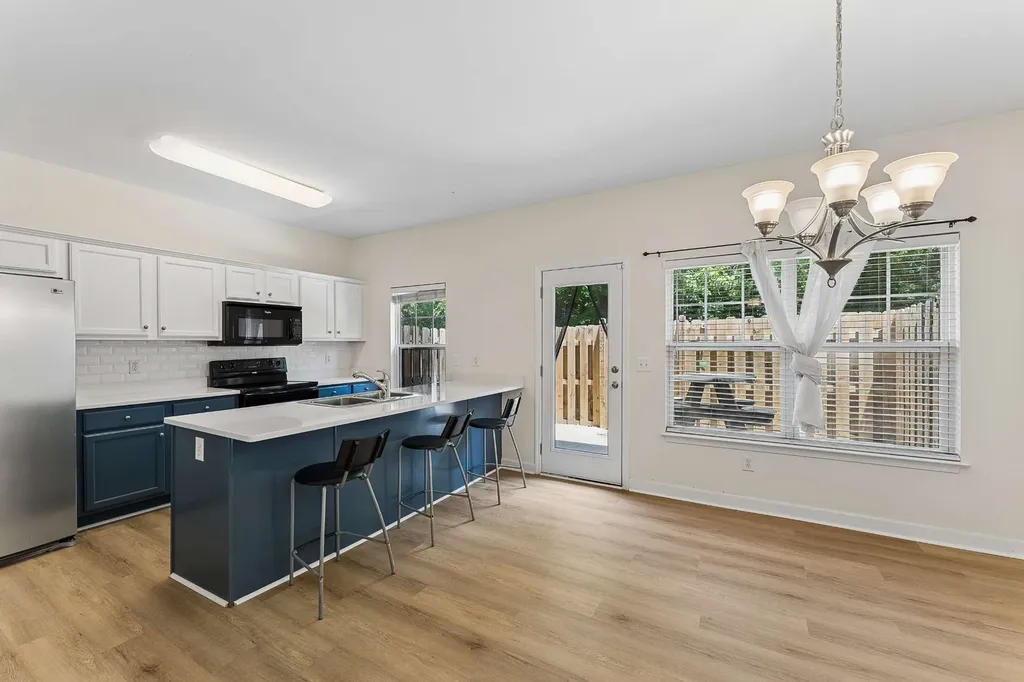 553 Rosedale Avenue Nashville TN 37211