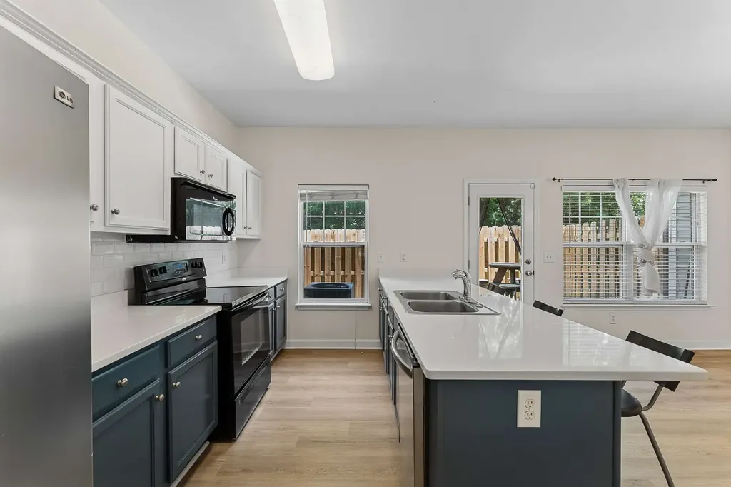 553 Rosedale Avenue Nashville TN 37211