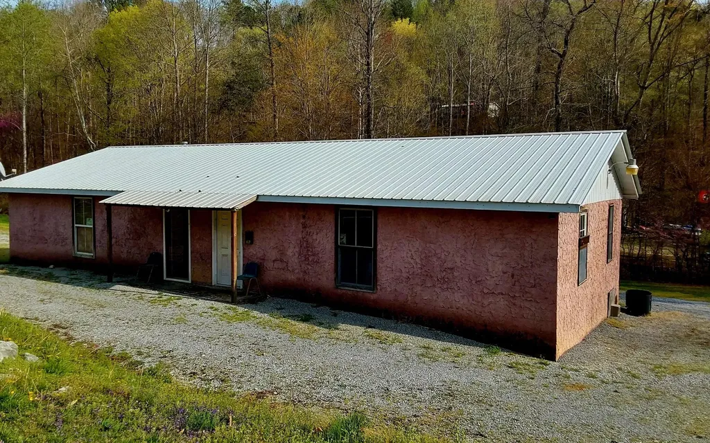 1031 County Road 110 Athens TN 37303