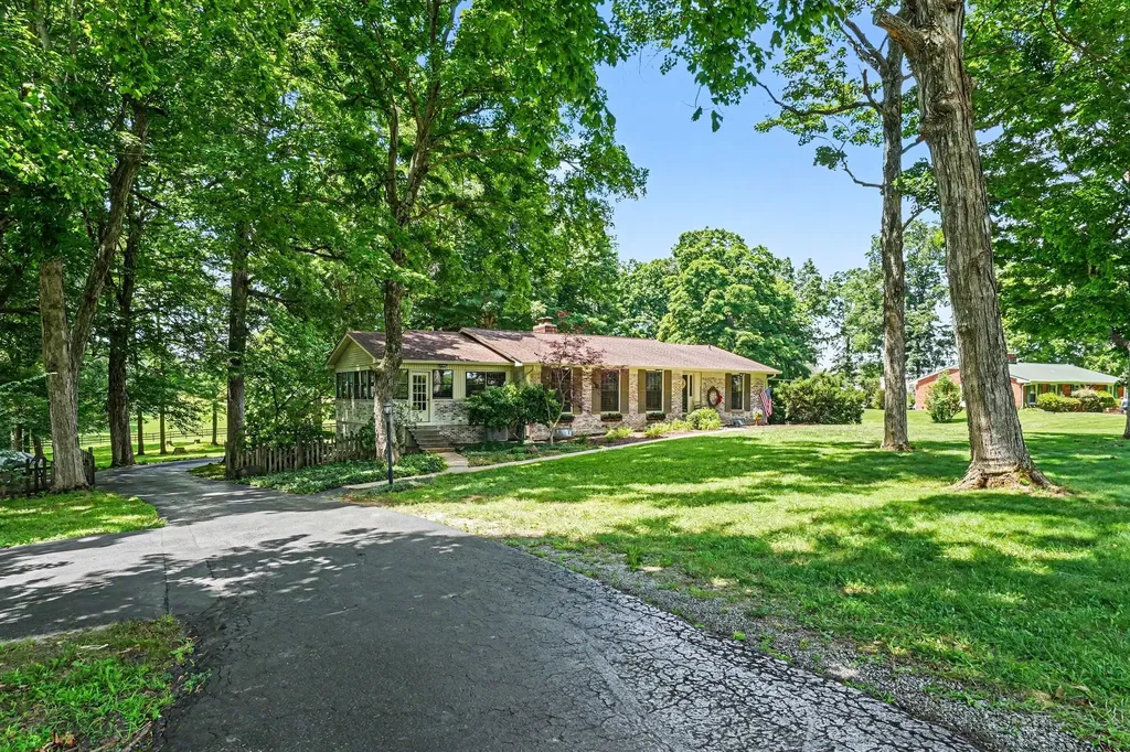 1296 Lawrence Lane Springfield TN 37172