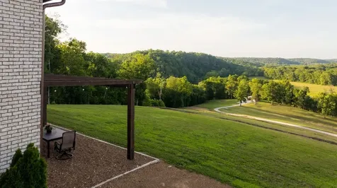 66 Shawnokee Trail Charlotte TN 37036