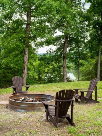 66 Shawnokee Trail Charlotte TN 37036