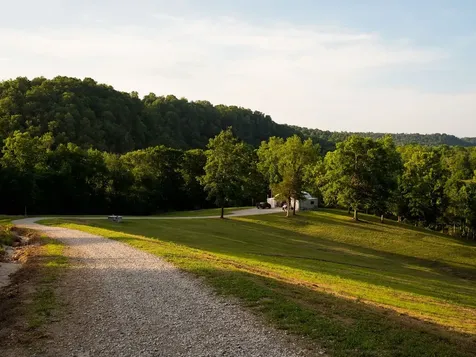 66 Shawnokee Trail Charlotte TN 37036