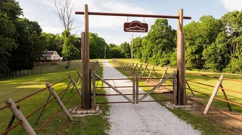 66 Shawnokee Trail Charlotte TN 37036