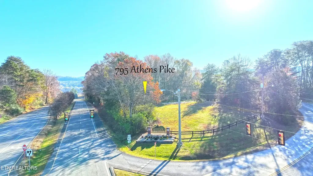795 Athens Pike Etowah TN 37331