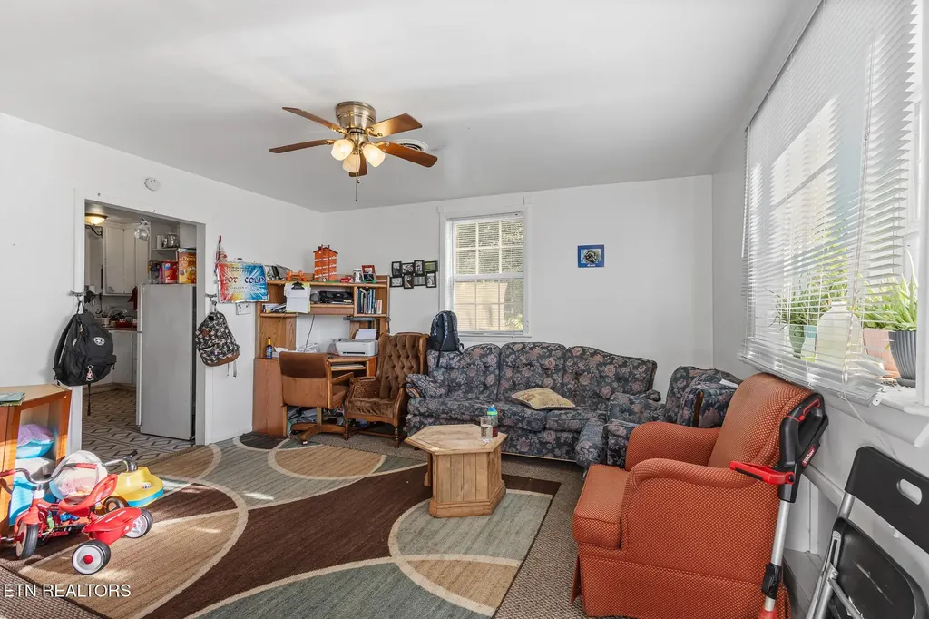 430 Ohio Avenue Etowah TN 37331