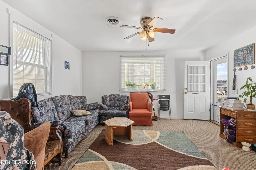 430 Ohio Avenue Etowah TN 37331