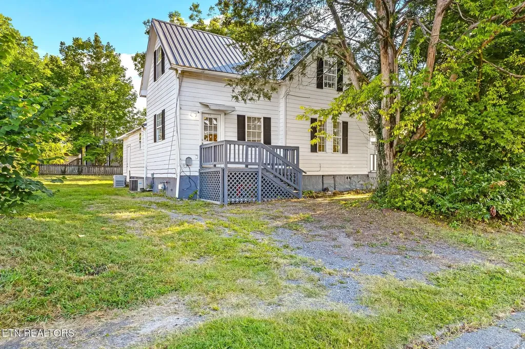 430 Ohio Avenue Etowah TN 37331