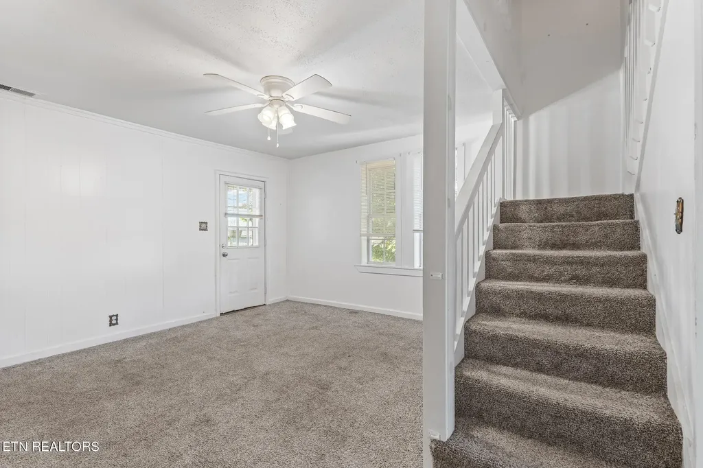 430 Ohio Avenue Etowah TN 37331