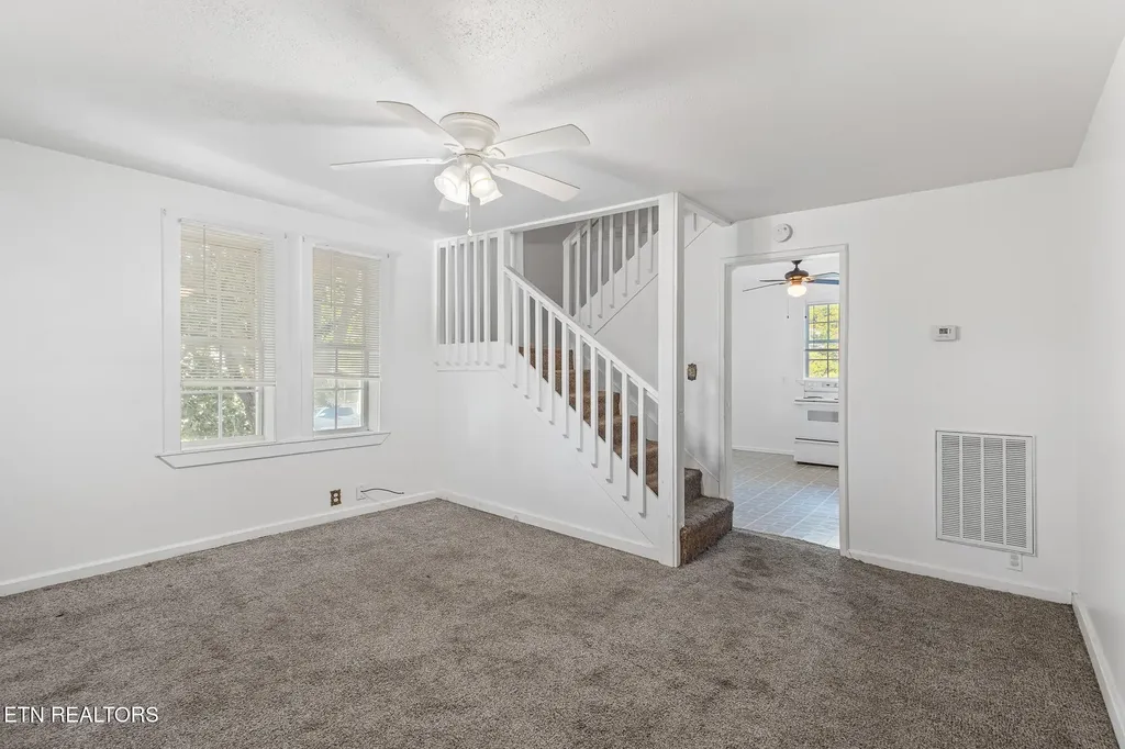 430 Ohio Avenue Etowah TN 37331