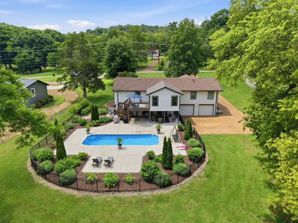 7939 Hooten Hows Road Nashville TN 37221