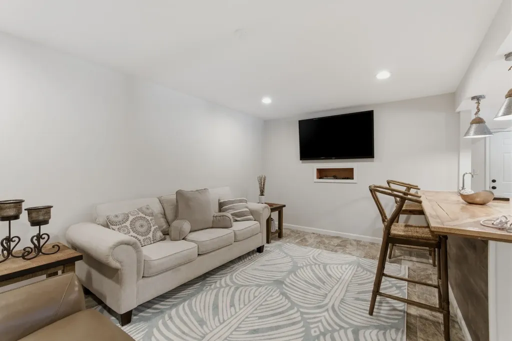 7939 Hooten Hows Road Nashville TN 37221