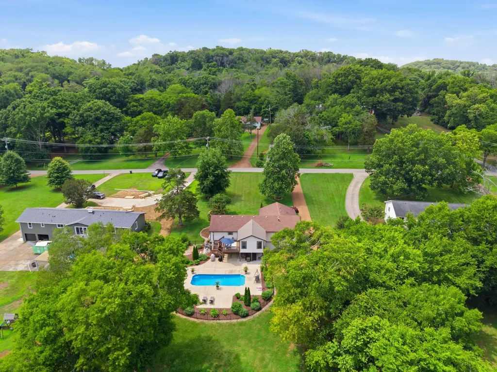 7939 Hooten Hows Road Nashville TN 37221