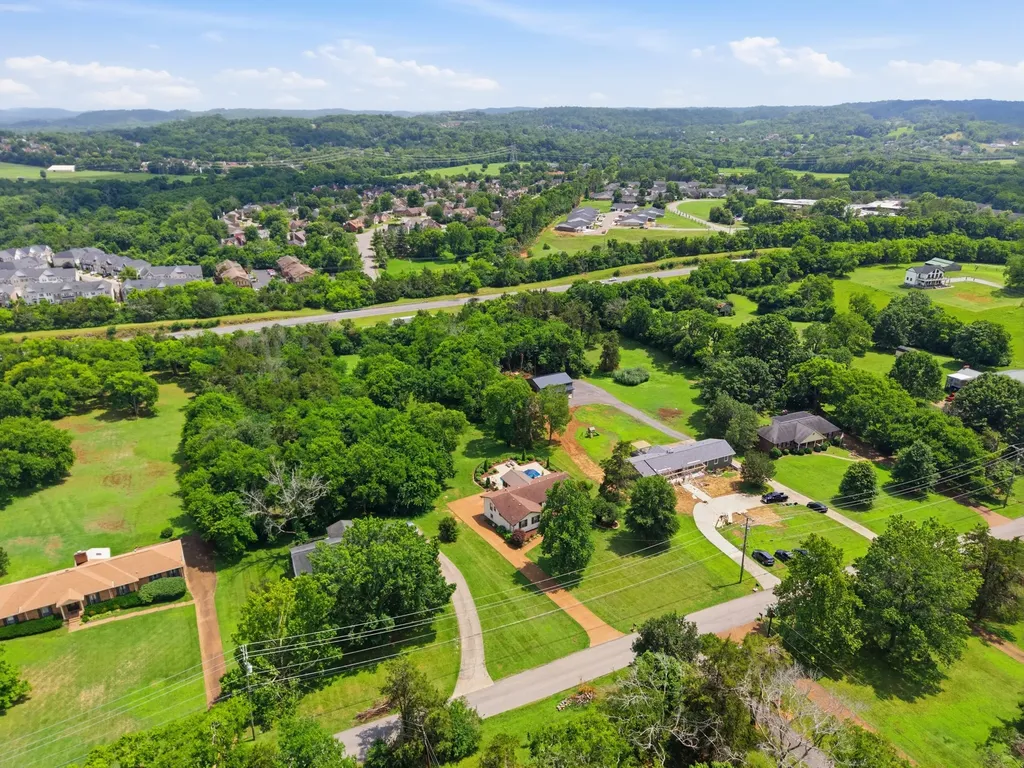 7939 Hooten Hows Road Nashville TN 37221