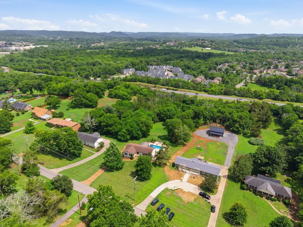 7939 Hooten Hows Road Nashville TN 37221