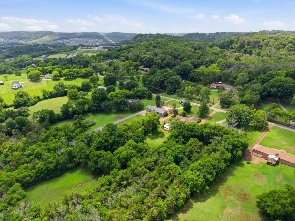 7939 Hooten Hows Road Nashville TN 37221