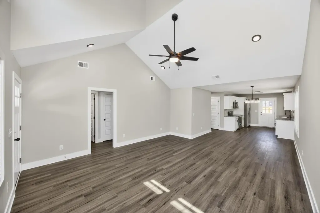206 Ross Avenue Gallatin TN 37066