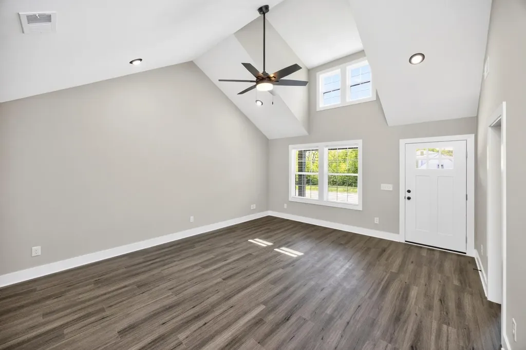 206 Ross Avenue Gallatin TN 37066