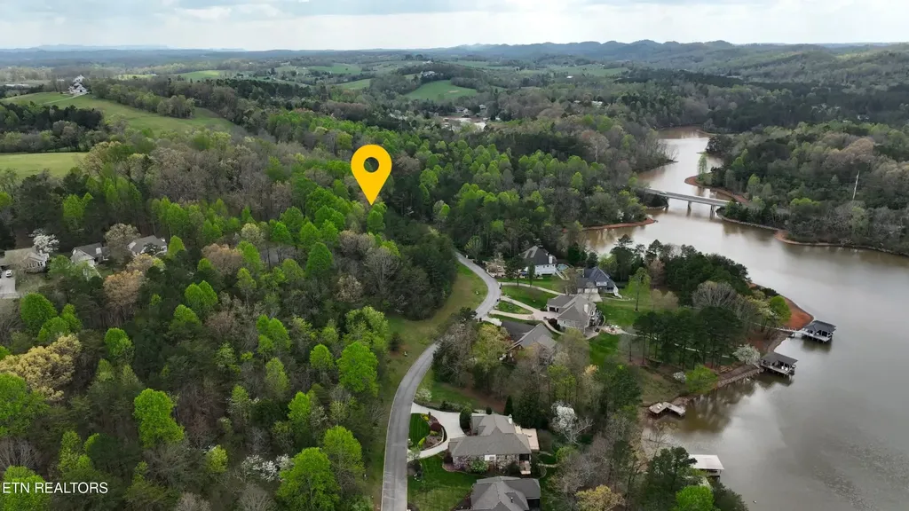 765 Wood Duck Drive Vonore TN 37885