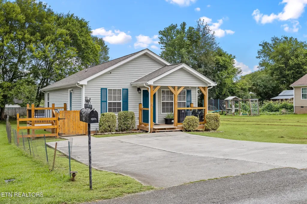 19 Mckinney Street Englewood TN 37329