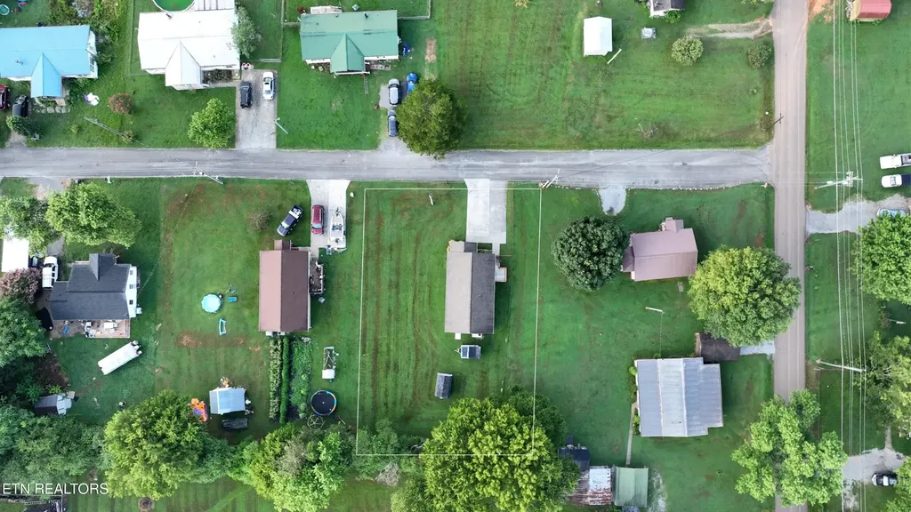 19 Mckinney Street Englewood TN 37329