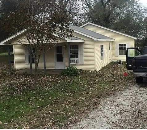 319 Alabama Street Huntland TN 37345