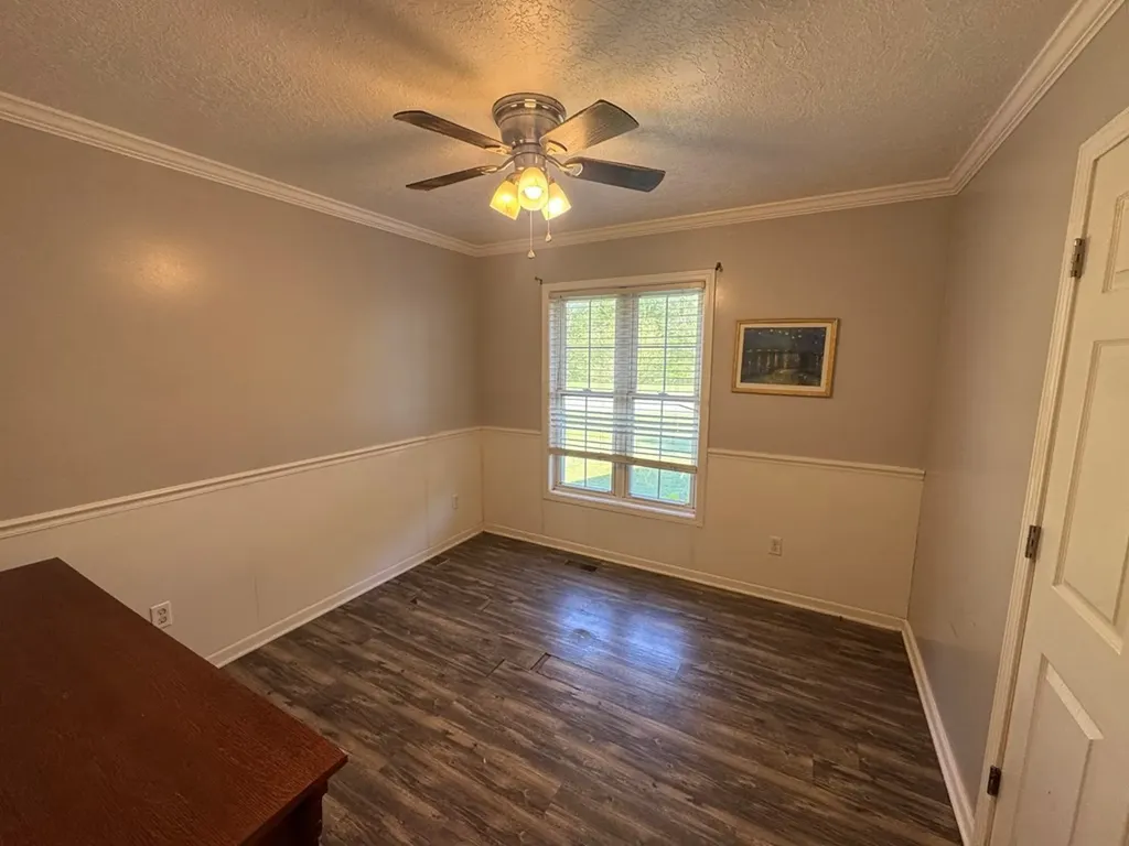 381 Longview Drive Camden TN 38320