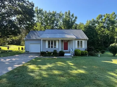 381 Longview Drive Camden TN 38320
