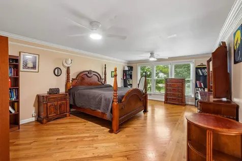 2351 Long Hollow Pike Hendersonville TN 37075