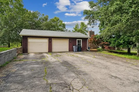 2351 Long Hollow Pike Hendersonville TN 37075