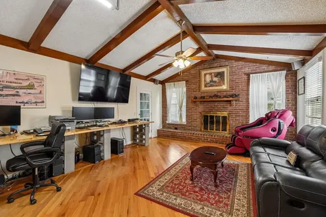 2351 Long Hollow Pike Hendersonville TN 37075