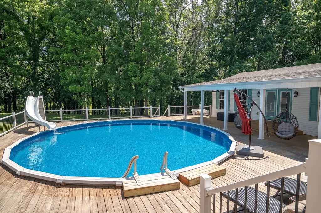 586 Highway 64, W Lawrenceburg TN 38464