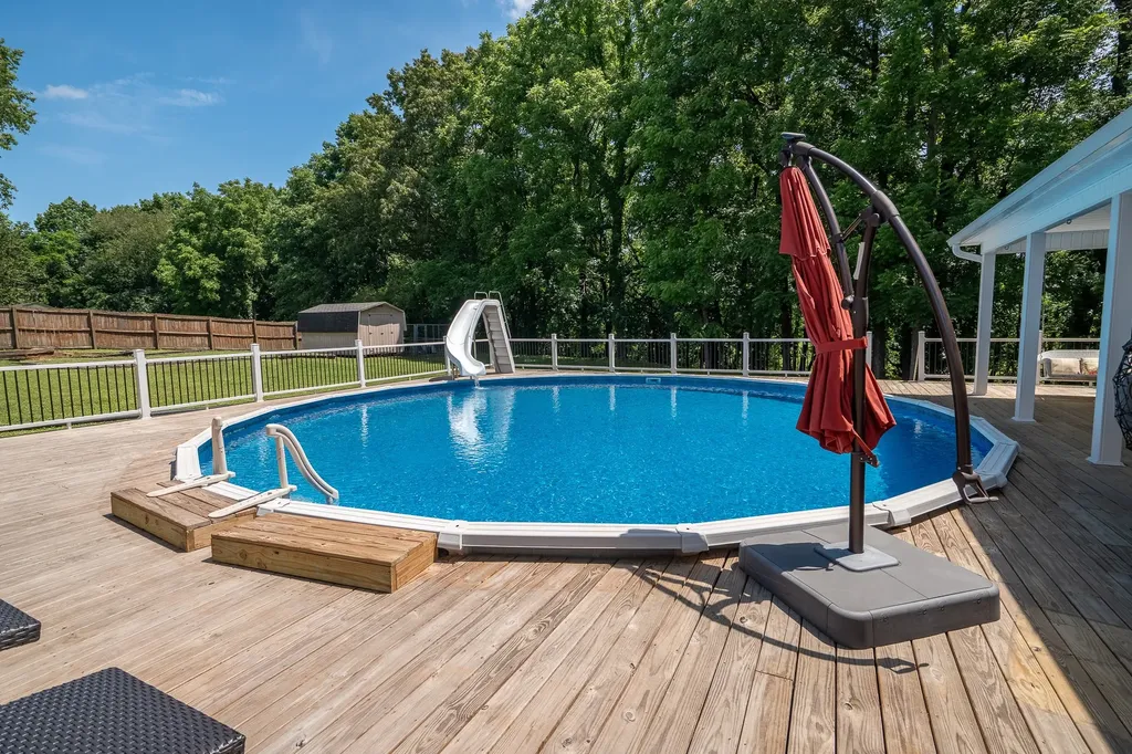 586 Highway 64, W Lawrenceburg TN 38464