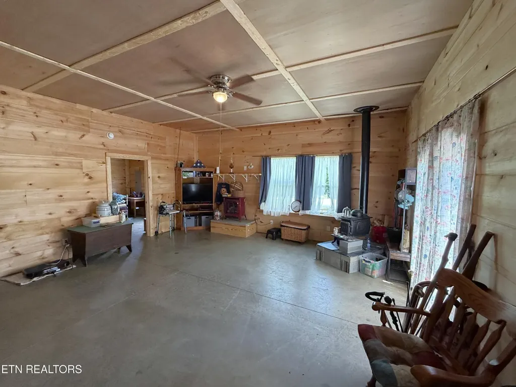 1970 Seaton Road Greeneville TN 37743