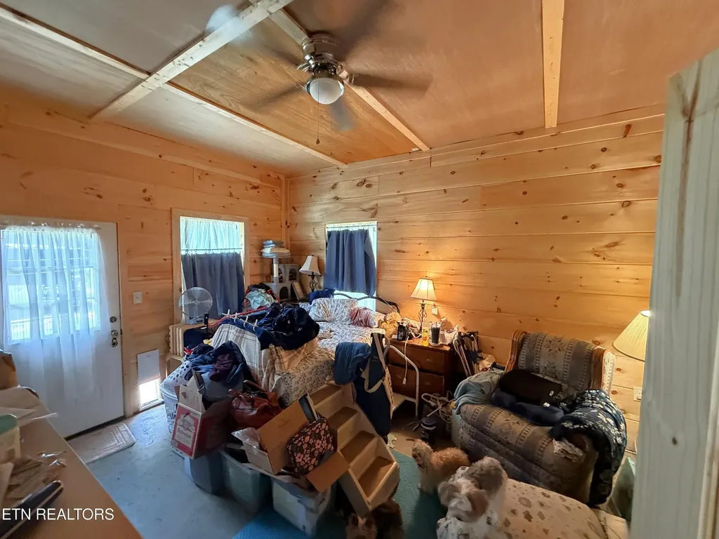 1970 Seaton Road Greeneville TN 37743