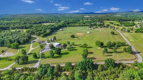 1944 Weeks Road Murfreesboro TN 37127