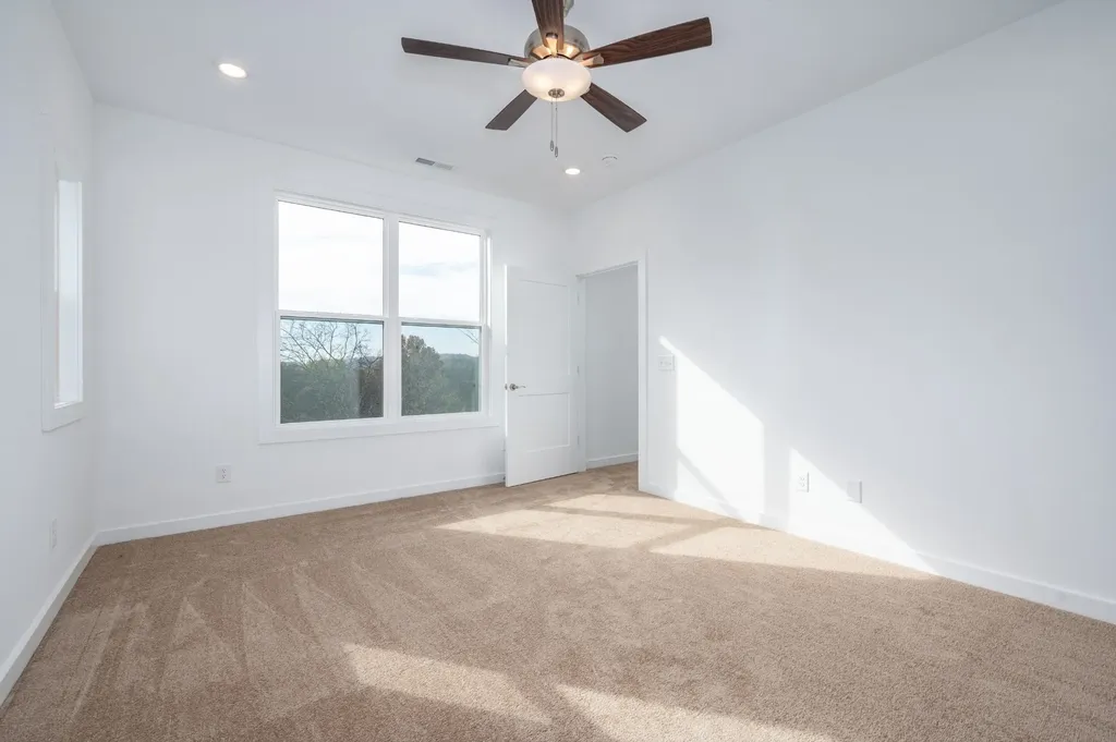 1170 S Dickerson Road Goodlettsville TN 37072